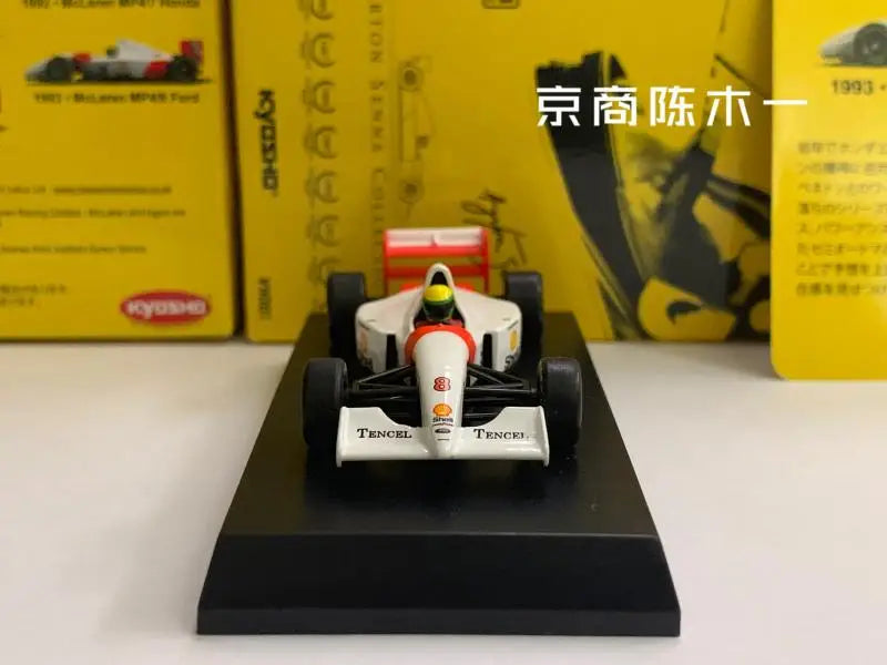 Miniatura Aytorn Senna 1:64, Coleção comemorativa 30 anos